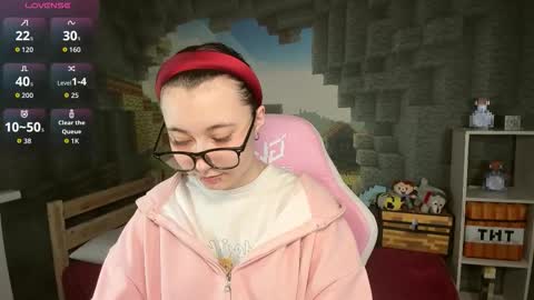 clarabenson online show from January 5, 6:33 pm