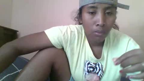 Snapshot of clarah0123 chatting on October 9, 9:24 am Clarah0123 online show from October 9, 9:24 am