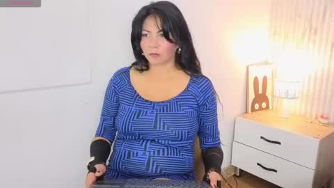 clariss_brown online show from October 24, 11:50 am
