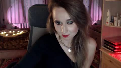 classyinna online show from October 30, 9:55 am