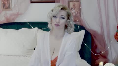 Classy Tinna online show from December 22, 5:32 am