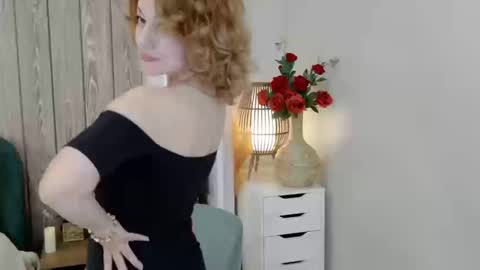 Classy Tinna online show from March 11, 6:06 am