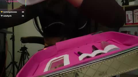 Cleo Adams online show from January 16, 4:52 am