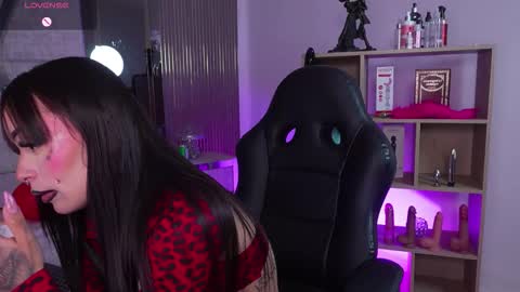 Cleo Adams online show from February 15, 6:16 am