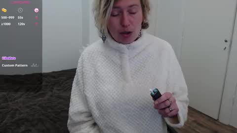 Syl  online show from January 11, 3:06 pm