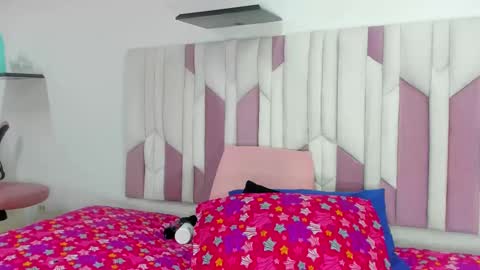 Cloe  Stanfort online show from February 21, 7:21 pm