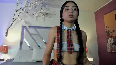 CLOE  online show from December 5, 3:17 am