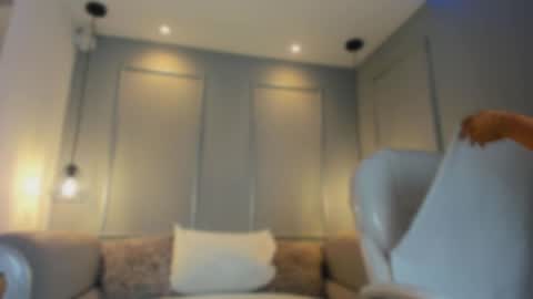 Cloe online show from February 2, 12:15 pm