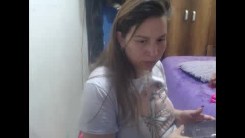 cloepregnant25 online show from March 30, 12:43 am