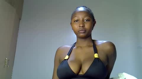 bella online show from November 22, 11:46 am