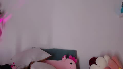 Snapshot of cofee_dreams chatting on February 27, 4:32 pm Coffee Dreams online show from February 27, 4:32 pm