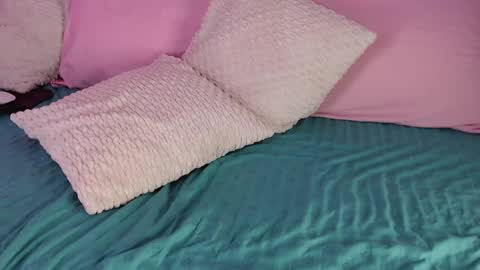 Snapshot of cofee_dreams chatting on October 11, 8:44 pm Coffee Dreams online show from October 11, 8:44 pm