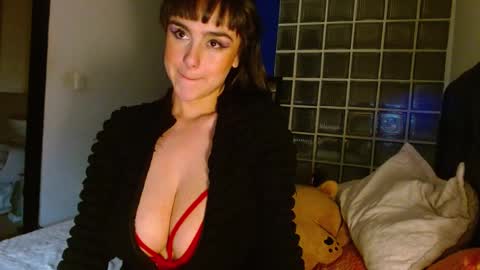 Collette online show from March 5, 5:29 am