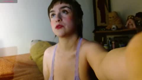 Collette online show from October 18, 5:54 am