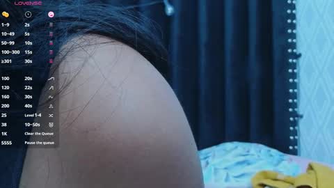 Snapshot of colombia_mommy_ chatting on September 13, 12:24 pm GRETCHEN online show from September 13, 12:24 pm