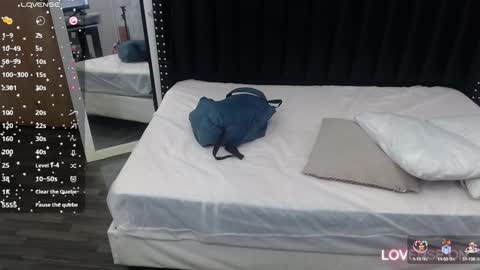 Snapshot of colombia_mommy_ chatting on January 4, 12:27 pm GRETCHEN online show from January 4, 12:27 pm
