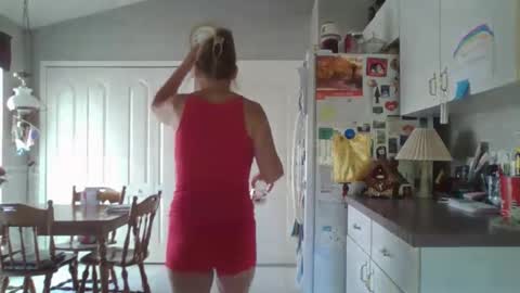 Snapshot of comebackpussy chatting on October 29, 6:32 pm comeback pussy online show from October 29, 6:32 pm