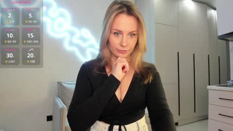 Snapshot of cometoseeme_ chatting on February 6, 5:51 pm Alice online show from February 6, 5:51 pm