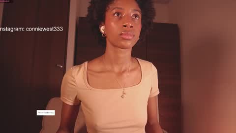   independent model online show from October 29, 12:04 am