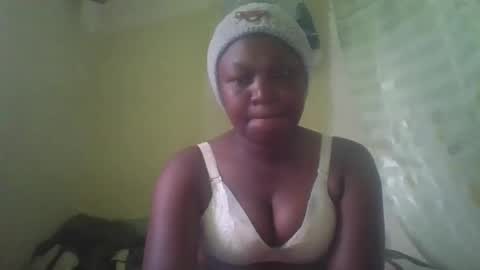 Snapshot of coolgirl001 chatting on March 10, 2:59 pm coolgirl001 online show from March 10, 2:59 pm