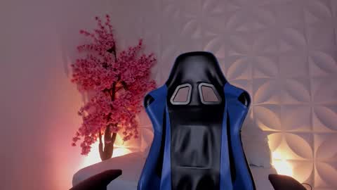  CORA  online show from December 4, 1:24 pm