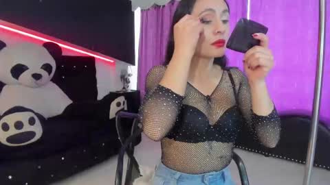 Snapshot of coral_gibson chatting on September 17, 1:31 pm Coral online show from September 17, 1:31 pm