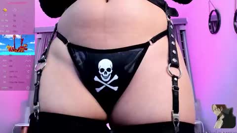 Coral Stefani online show from November 15, 10:11 pm