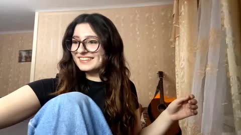Elisheva online show from November 10, 1:17 pm