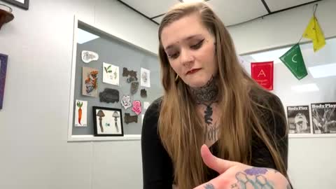 corpsechick online show from December 23, 5:11 pm