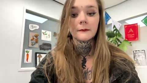 corpsechick online show from December 30, 10:34 pm