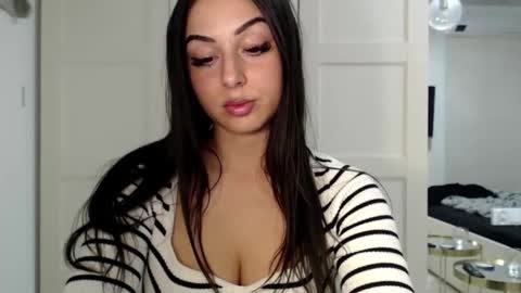 Courtney online show from March 9, 4:43 pm