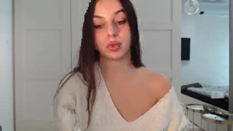 Courtney online show from November 10, 9:37 am