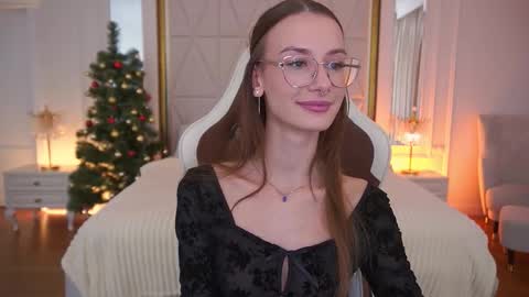 cozymell online show from January 19, 2:35 pm