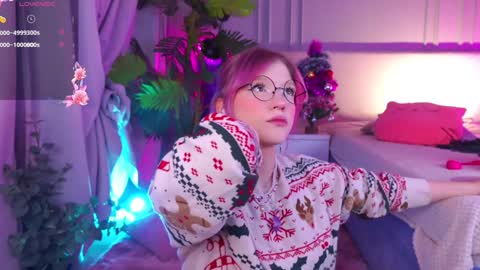 Snapshot of crazy__wine chatting on December 25, 9:43 pm Sonya online show from December 25, 9:43 pm
