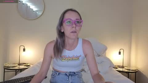 Stacy 2pm to 6pm mon-fri 3 CAT online show from March 24, 2:11 pm