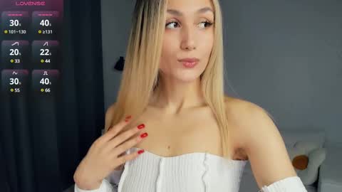 Emma online show from February 15, 8:45 pm