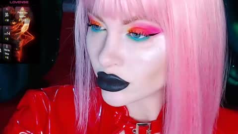 Roxy online show from December 5, 12:11 pm