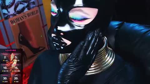 Roxy online show from June 19, 3:37 pm