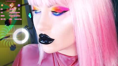 Roxy online show from September 9, 3:12 pm