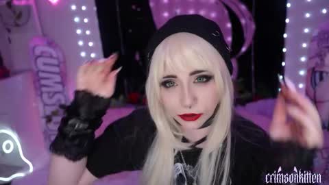 Crimson Kitten online show from November 20, 5:52 am