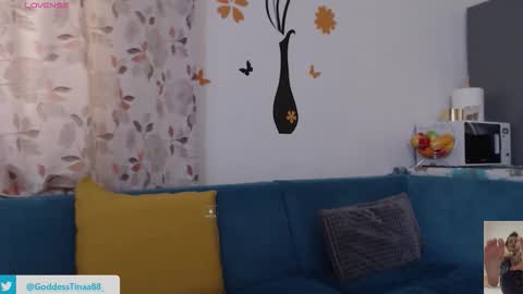 Snapshot of cris_tinne chatting on October 11, 11:58 am cris_tinne online show from October 11, 11:58 am