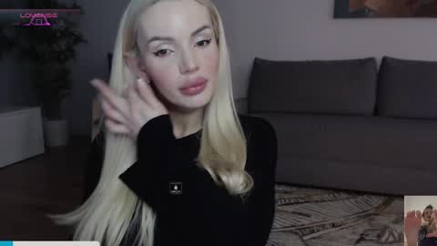 Snapshot of cris_tinne chatting on January 5, 1:47 pm cris_tinne online show from January 5, 1:47 pm