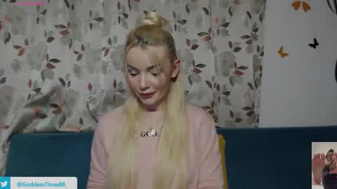 Snapshot of cris_tinne chatting on September 30, 5:07 pm cris_tinne online show from September 30, 5:07 pm
