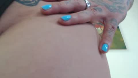 Snapshot of cristal_jayan chatting on February 22, 6:15 pm HI online show from February 22, 6:15 pm