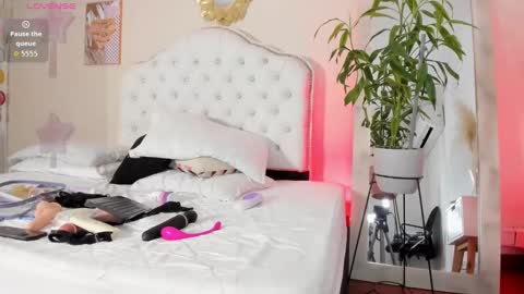 Cristal Cute  online show from September 24, 3:22 pm