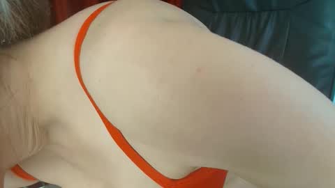 cristaleyess online show from December 4, 9:48 pm