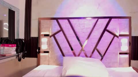 cristin  online show from March 18, 6:57 pm