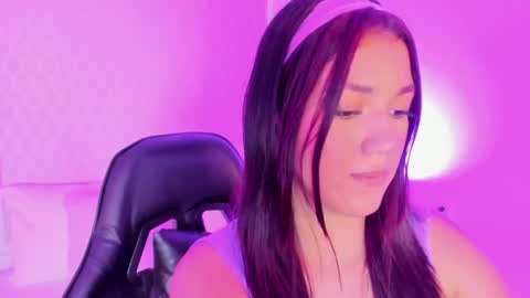 C R I S T I N online show from April 11, 4:32 pm