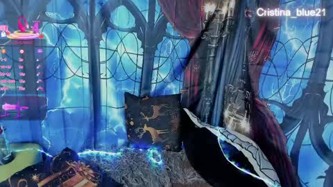 Cristina  online show from April 15, 5:35 pm