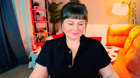 Anna online show from April 4, 7:45 pm